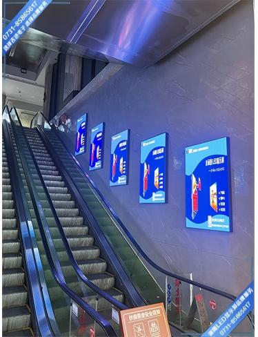 長沙望城某大廈LED商業(yè)展示顯示屏